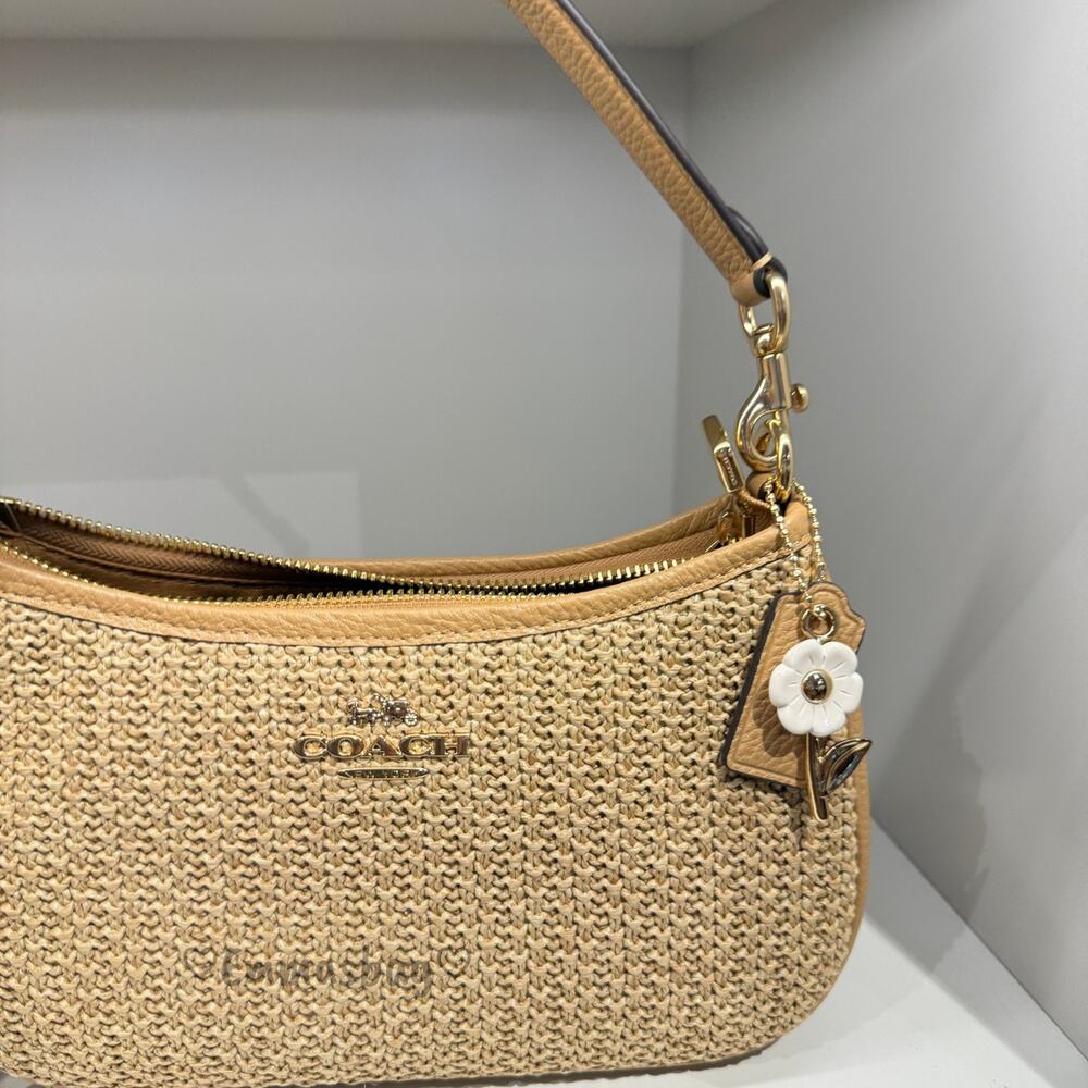 NWT COACH Teri Shoulder Bag With Charm CEC43 straw/Im/Toast - Picture 2 of 7
